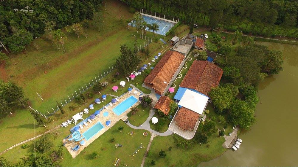 Sítio Vale Das Flores: Um Paraíso Para Descanso E Lazer, Ideal Para a Terceira Idade