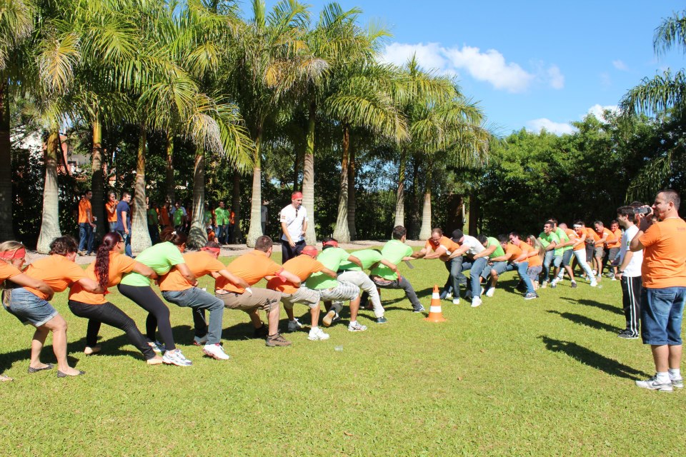 Melhores gincanas, dinâmicas e atividades para Retiro de Carnaval